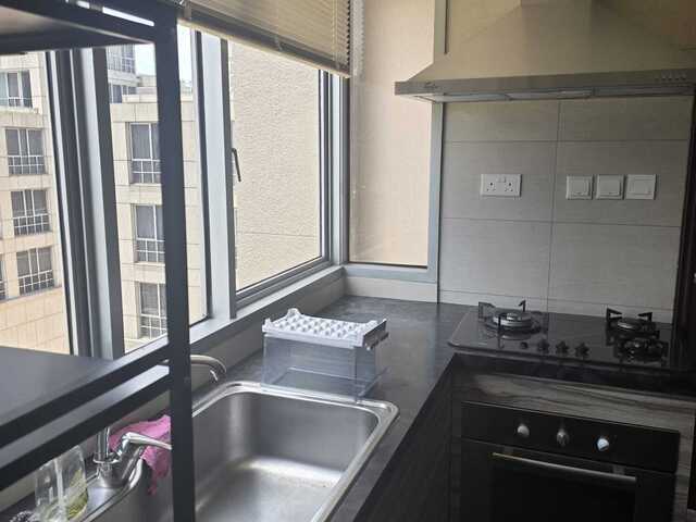 Bright Room for Rent - Orchard MRT...