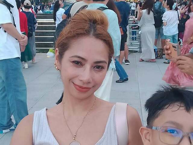 Jasmin Ramirez is looking for a room in Bugis