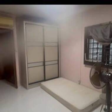 Blk 718 Woodlands - $1200 for couple (aircon wifi) - 2 mins walk ADMIRALTY MRT