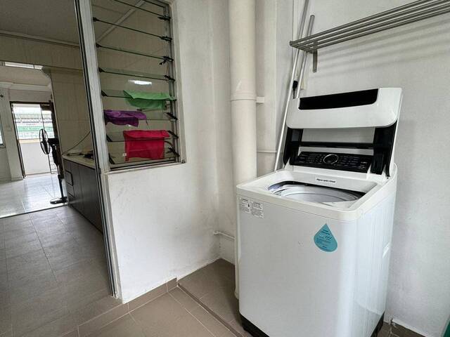 3+1 @ Blk 643 Jurong West - new aircon system