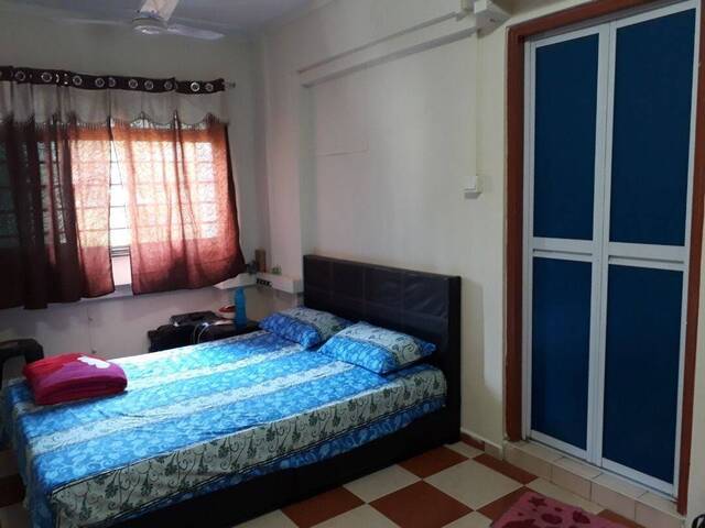 MASTER RM IS AVAILABLE IMMEDIATE ENTRY 2LAKESIDE MRT