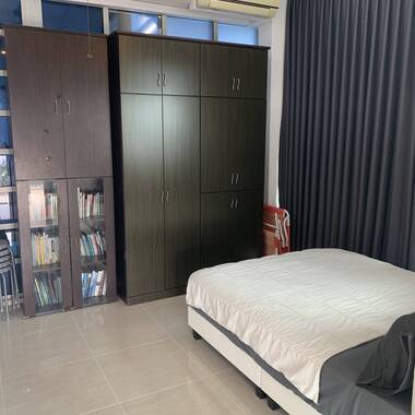 Sky Terrace with 2 bedrooms, rooftop pool and mini garden terrace near Kembangan MRT (EW green line)