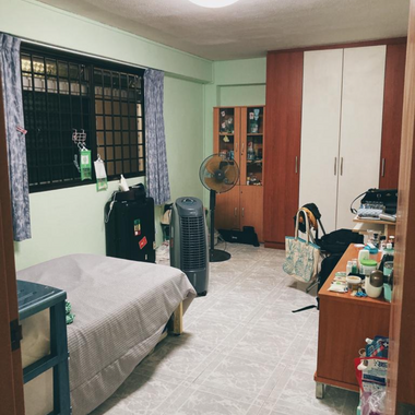 Room for rent in Dover Crescent