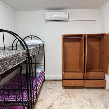 Female Shared Room @ Bukit Batok For Rent ( 4 Pax in the Room )
