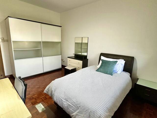 1 pax Common Room near SUTD/Upper Changi/Simei