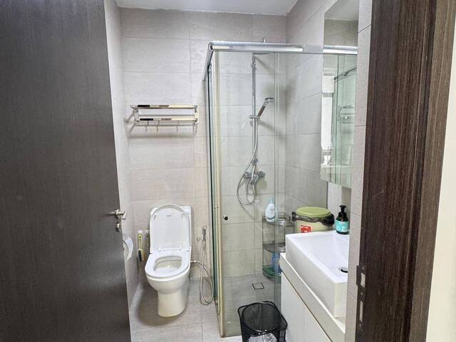 a MASTER ROOM (Condo) available at Neem Tree Condo πΏ (Toa Payoh / Balestier area)