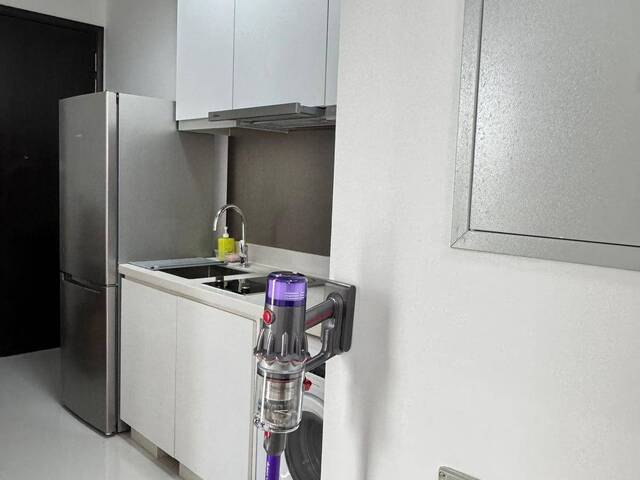 a MASTER ROOM (Condo) available at Neem Tree Condo πΏ (Toa Payoh / Balestier area)