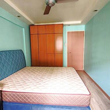 Common Room for rent at Blk 573 Ang Mo Kio Avenue 3,Near to Ang Mo Kio MRT! NO AGENT FEE