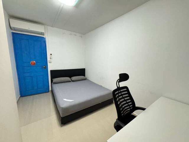 3 mins walk to Kallang MRT, high floor, good views