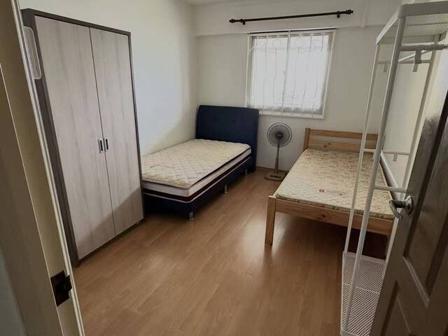 AngMoKio (560646) Spacious Common Room to Tenant Out 宏茂桥 (560646) 宽敞普通房间出租