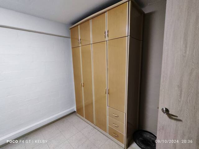 21 Eunos Crescent Room Rent with AC and Wifi