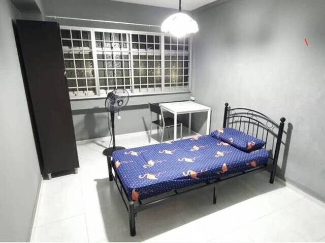 Good size common room, near Fair Price Pasir Ris West Plaza, Pasir Ris MRT