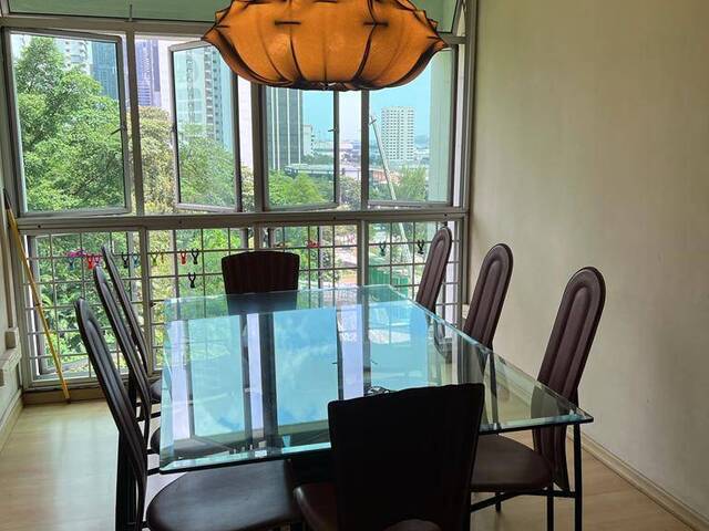 Spacious Bright Double Room Furnished Available 9Apr26