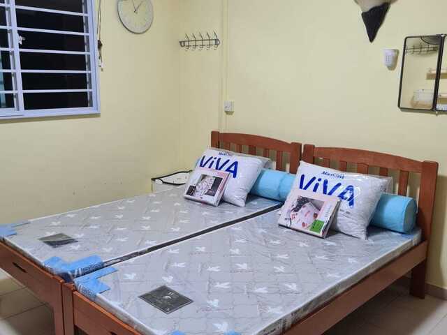 SHARE ROOM @ Blk 353 Hougang - $500 for 1 girl (aircon + wifi)