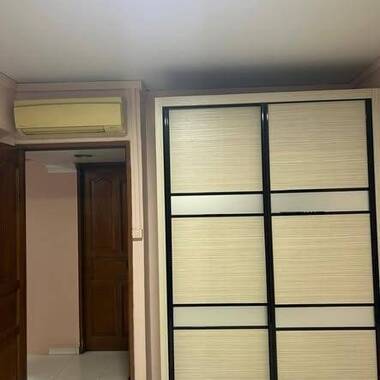 Blk 718 Woodlands - $1200 for couple (aircon wifi) - 2 mins walk ADMIRALTY MRT