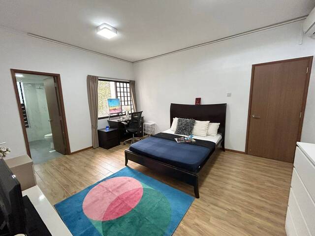 Newly Furnish Master Room - Tiong Bahru MRT , Expats Choice....!