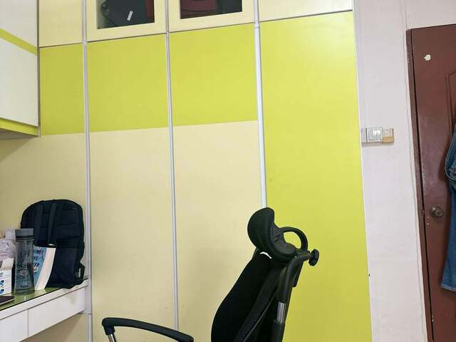 bg