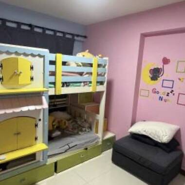 Common room at 469a Sengkang west way for rent! Aircon wifi!