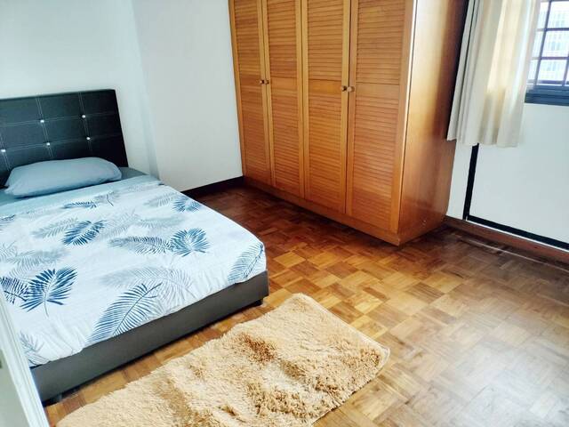 Room for Rent – The Regalia (Blk 2 #19-02, Common Room 5)