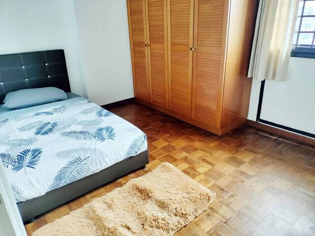 Room for Rent – The Regalia (Blk 2 #19-02, Common Room 5)