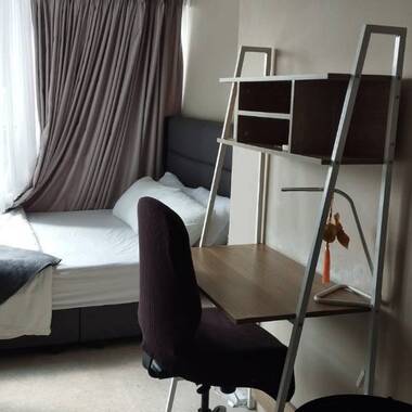 2pax for Common room with Nice Pool & River View at The Quayside, mins walk Mrt, No Owner, Privacy