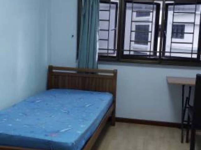 Common room at 309b anchorvale road for rent! Aircon wifi!