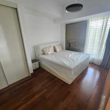 Marina Bay, Raffles Place & Downtown MRT,Big Master Bedroom For Rent. Newly Furnished
