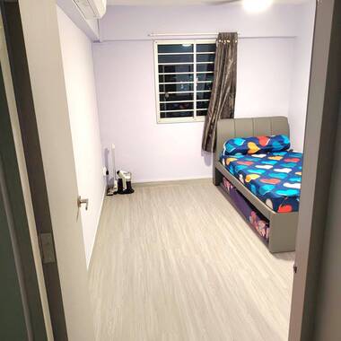 Common room for rent at Blk 156 Ang Mo Kio Avenue 4. Own bathroom! NO AGENT FEE
