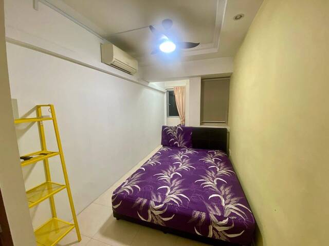 Room for rent/ Near Clementi, Dover MRT/ For 1-2 pax/ Available Immediately