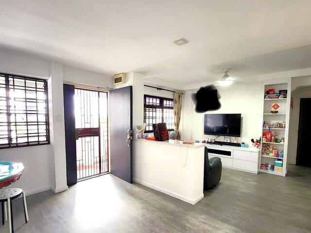 4R flat for rent at Blk 444 Choa Chu Kang Avenue 4. Near to Choa Chu kang MRT.NO AGENT FEE