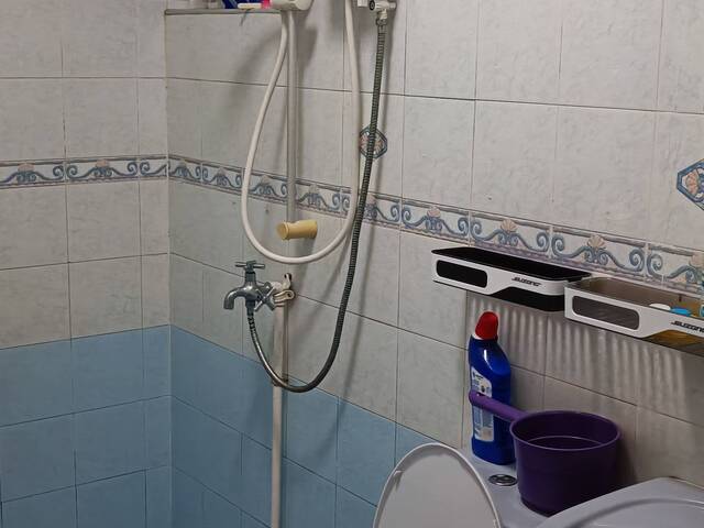 Common Rooms with air conditional @ Woodlands Blk 517 (No Agent Fees) (Female Tenant only