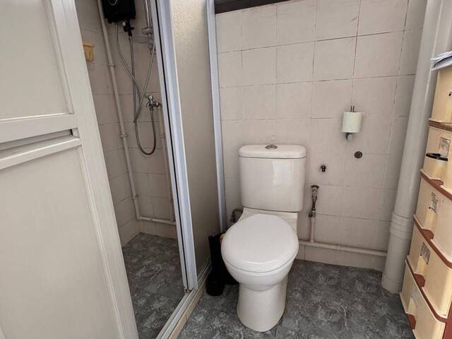 Master room @ Blk 926 Hougang - WiFI