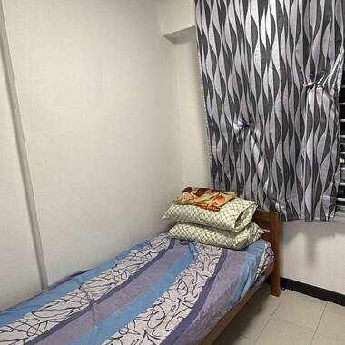Common room, near MRT, near Yew Tee Point Shopping Mall, Shops, Bus Stop etc..