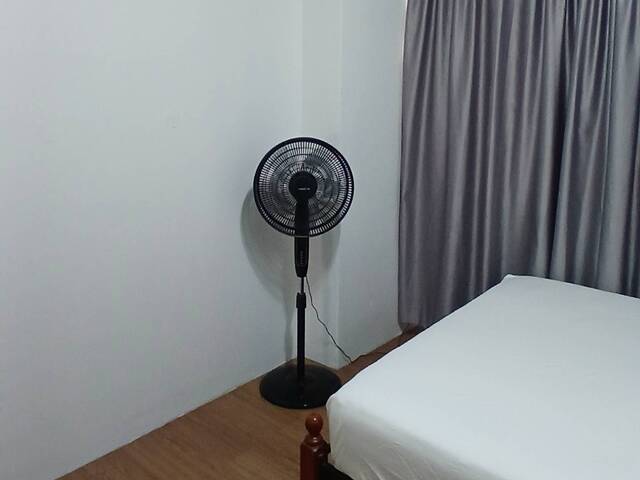 Common Room For Rent