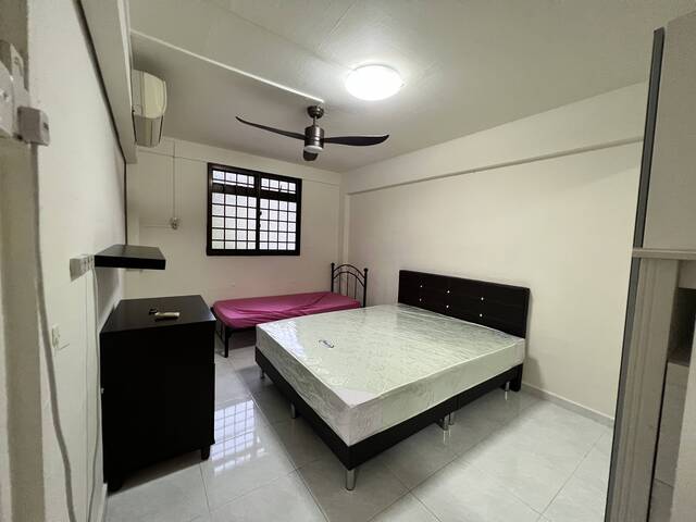2 rooms 1 Hall for Rent in Commonwealth