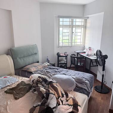 common room for rent jun 1st onwards.