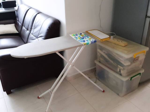 Central Redhill MRT , Privacy Common Room for Rent , Available 01 June 2026