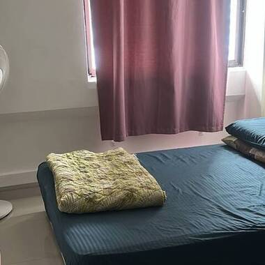 Common room at 49 whampoa south road for rent! Aircon wifi!