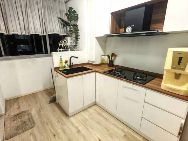 RARE COZY ROOM @ PASIR RIS