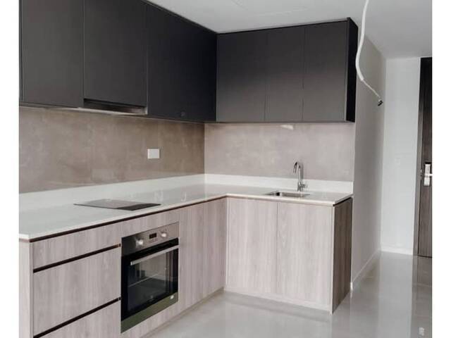 Cozy 2BR Condo Room for Rent – Master/Common with Bathroom | Hougang