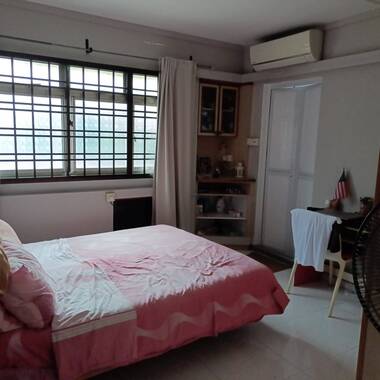 City Redhill MRT , Privacy Master Room for Rent , Available 18 July 2026