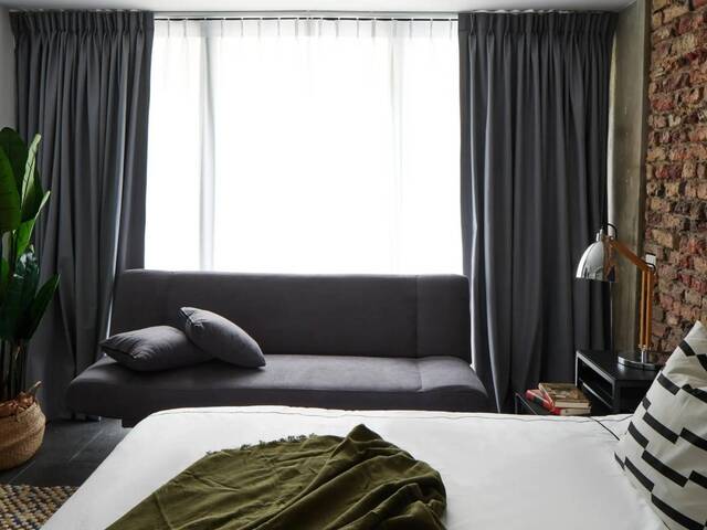 Heritage Co-Living Room | ~9 mins to Aljunied MRT | All-Inclusive Living in Geylang | 2 Pax Ready