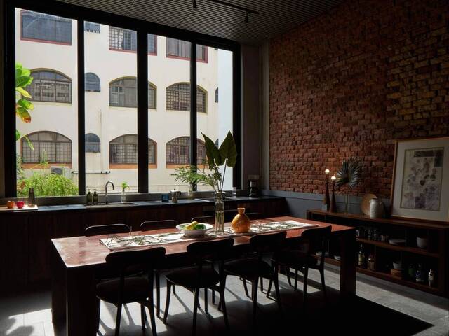 Heritage Co-Living Room | ~9 mins to Aljunied MRT | All-Inclusive Living in Geylang | 2 Pax Ready