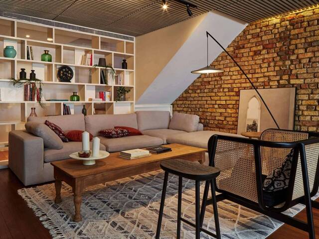 Heritage Co-Living Room | ~9 mins to Aljunied MRT | All-Inclusive Living in Geylang | 2 Pax Ready