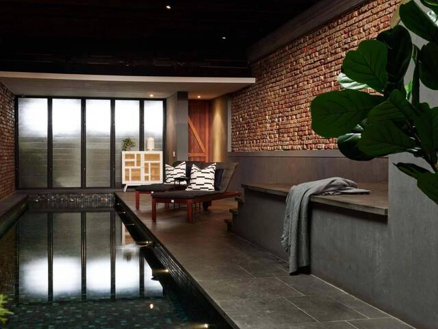 Heritage Co-Living Room | ~9 mins to Aljunied MRT | All-Inclusive Living in Geylang | 2 Pax Ready