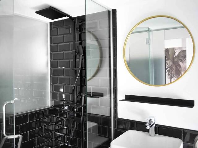 Private Studio for 2 Pax | 393 sqft Spacious Living | Near Farrer Park MRT | Heritage Shophouse Life