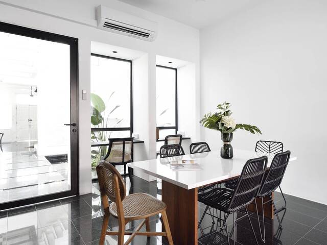 Private Studio for 2 Pax | 393 sqft Spacious Living | Near Farrer Park MRT | Heritage Shophouse Life