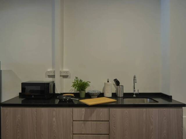 Stylish Loft Studio | 2 Pax | ~750 sqft | All-Inclusive Living | 10 mins to Farrer Park MRT