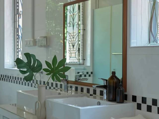 Designer Studio | 2pax | ~320 sqft | Heritage Living in Tiong Bahru | All-Inclusive Urban Retreat