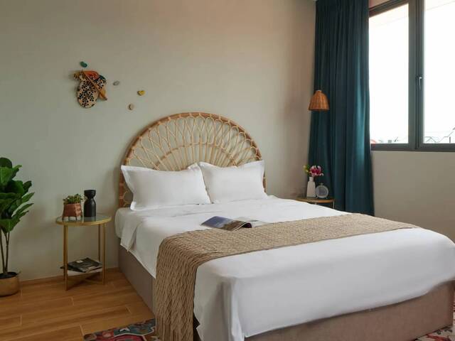 Boutique Co-Living Room for 2 Pax | 250 sqft | Walk to Eunos MRT | Affordable East Side Living